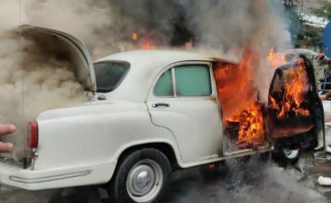 IG CRPF's Ambassador car damaged in blaze on Gupkar road