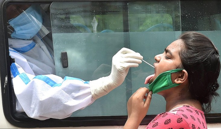 India records over 20,000 new Covid-19 cases in a row, tally tops 6.48 lakh