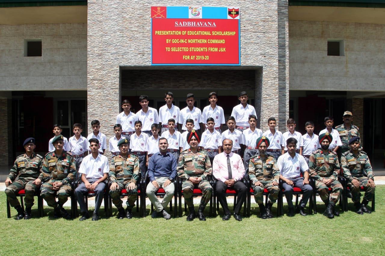 Army provides financial aid to economically weaker students in J&K