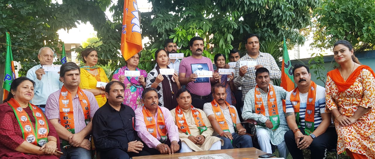 Sat Sharma distributes Ayushman Bharat Golden cards at Shakti Nagar