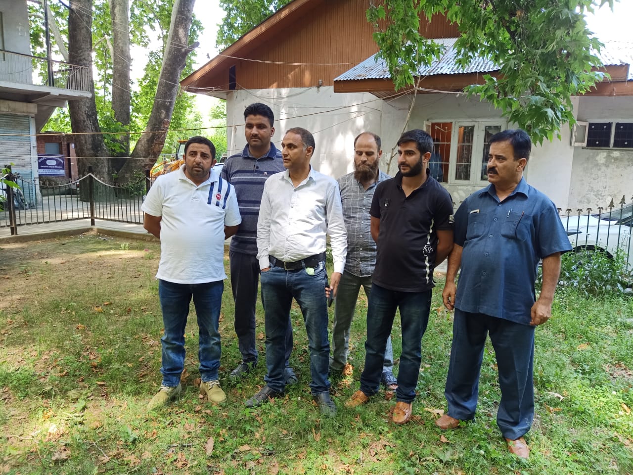 Six councillors threaten to resign over corruption in Municipal Committee Ganderbal