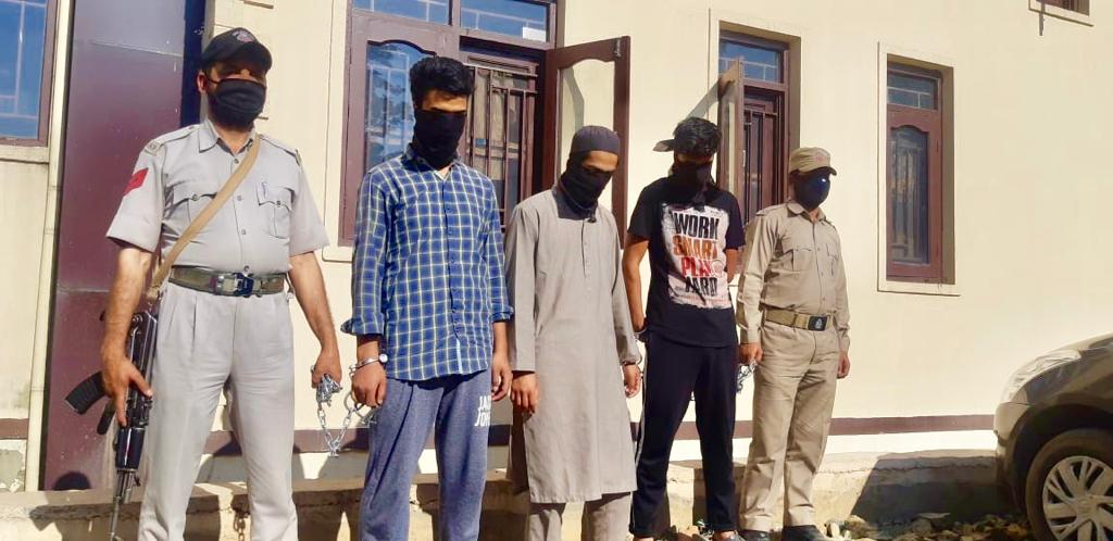 Three Newly recruited HM Terrorists involved in Jammu Bus stand Grenade attack arrested 