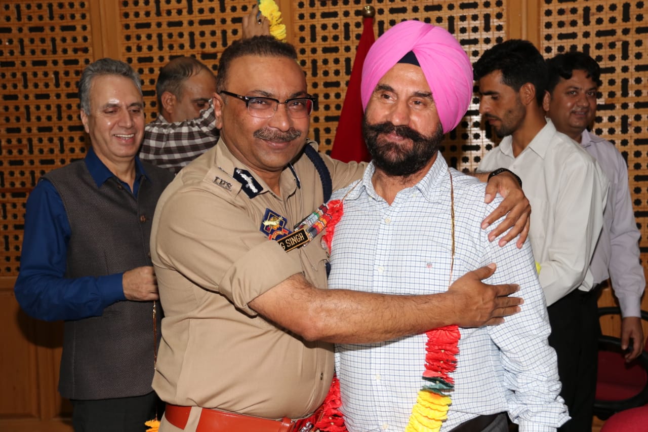 Warm send off given to IG Personnels PHQ JP Singh IPS on his superannuation