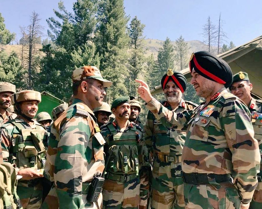 Northern Army Commander reviews Security scenario in Kashmir Valley 