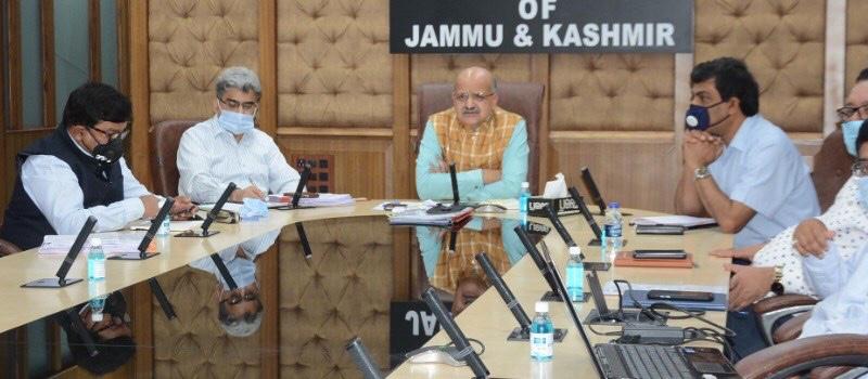 CS directs DCs, SSPs to implement complete lockdown restrictions in 77 red zones