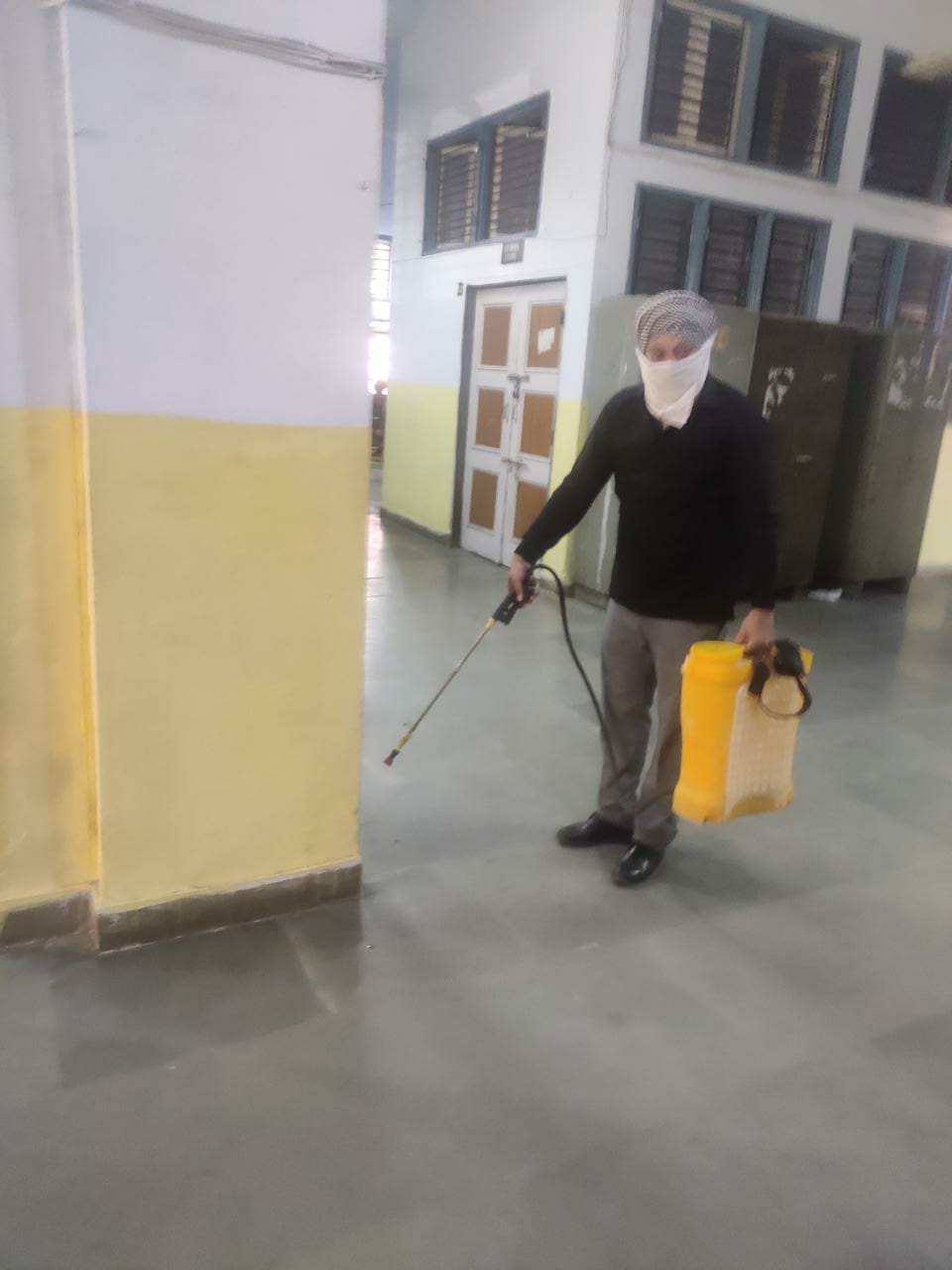BOSE employee seen sanitizing his office in Rahari, says 'we all should contribute'