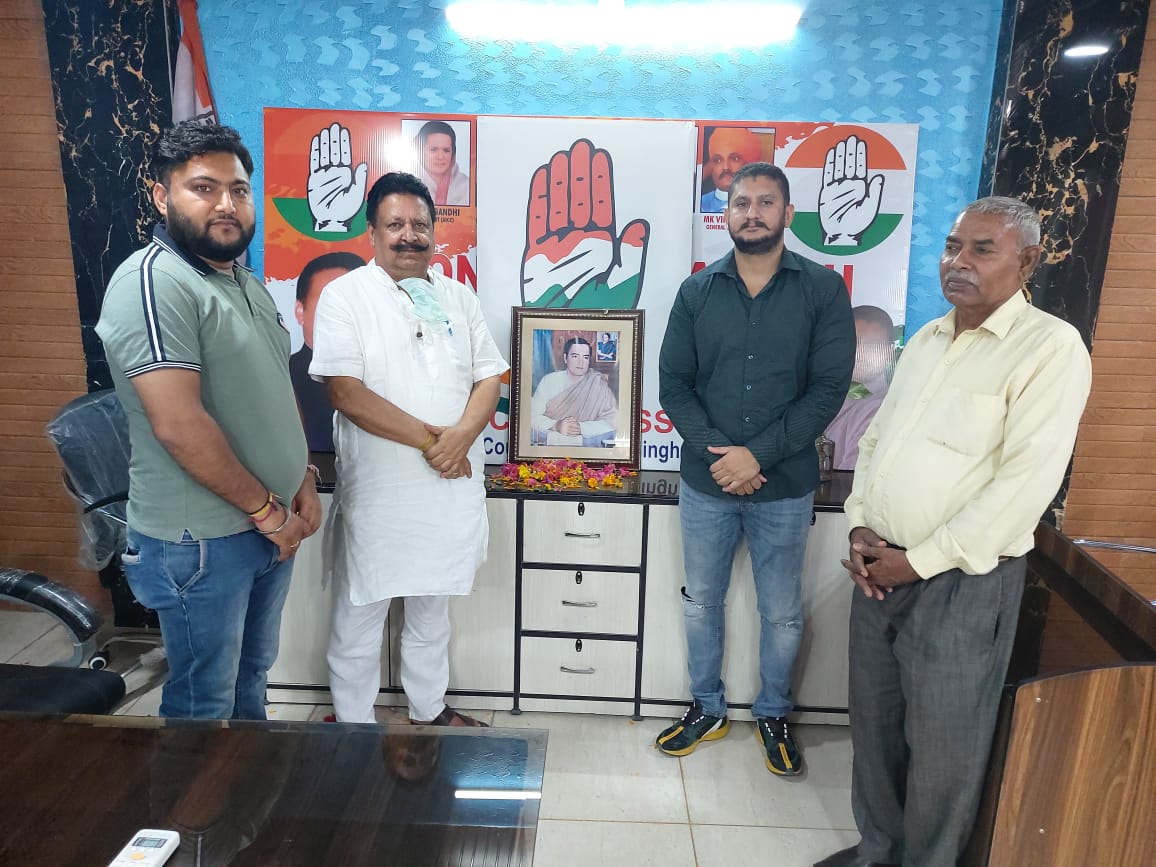 Senior Congress Leader Jai Singh pays rich tribute to Rajeev Gandhi 