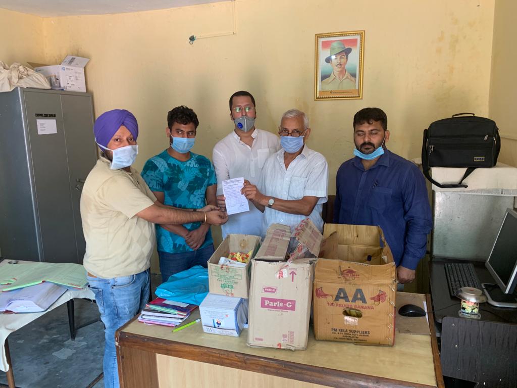 JKPYC leaders visit SOS school for Orphans to distribute essentials 