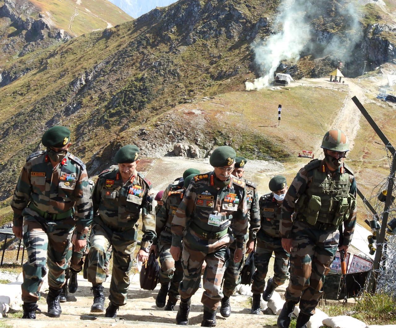Army Chief General MM Naravane reviews operational preparedness in J&K amid LAC stand off