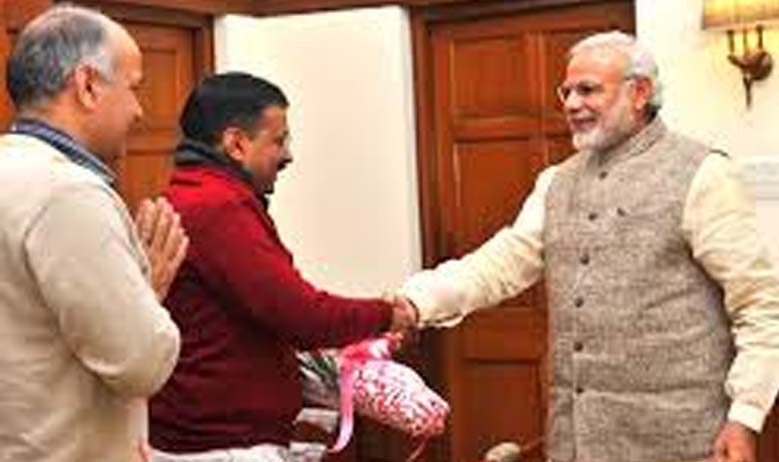Arvind Kejriwal invites PM Narendra Modi for oath-taking ceremony at Delhi's Ramlila Ground