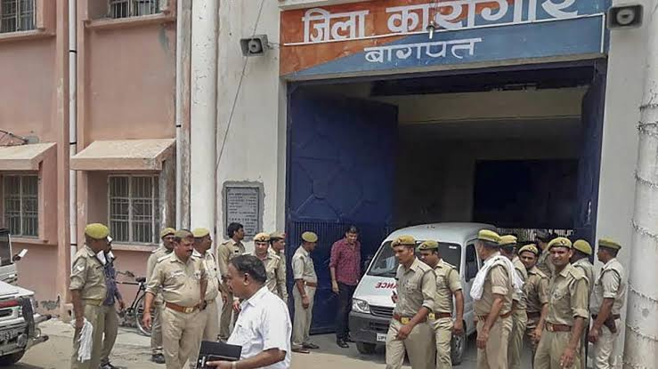 65-Year-Old Political detainee from J&K booked Under Public Safety Act, Dies In UP Jail
