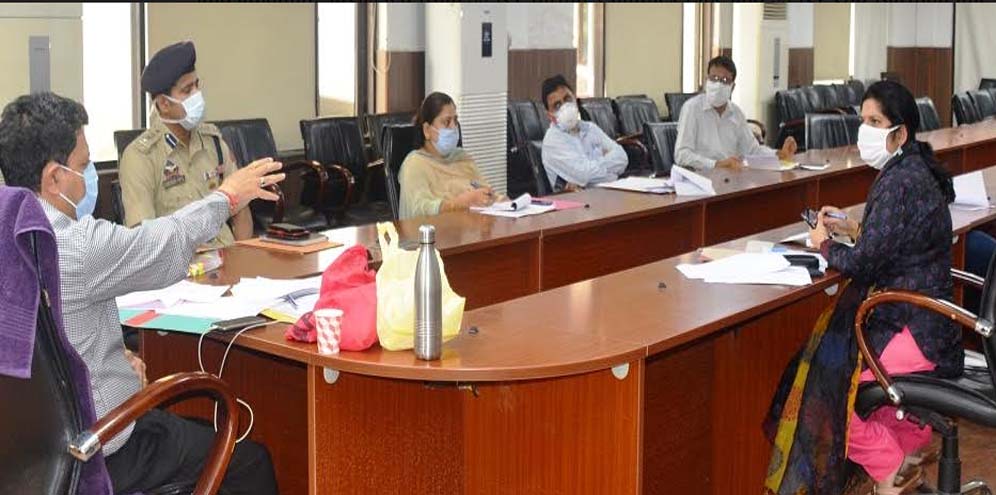 Div Com reviews progress on demarcation of JDA land in Jammu, Samba