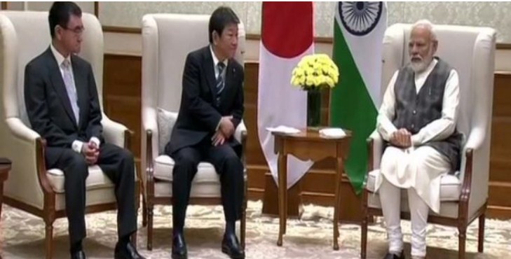 PM Modi meets Japanese PM Shinzo Abe in Russia