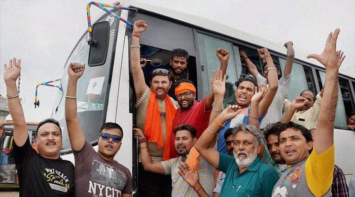 Fresh batch of 3967 pilgrims leave for Amarnath Cave Shrine from Jammu