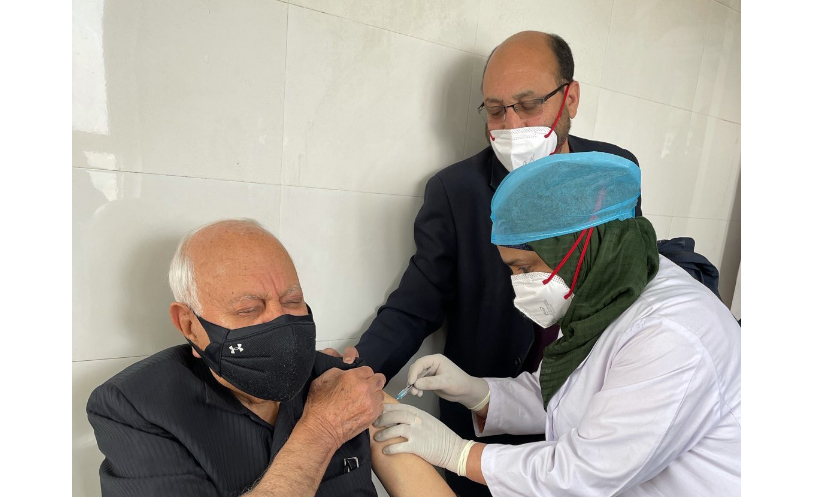 Farooq Abdullah takes his first dose of the COVID19 vaccine