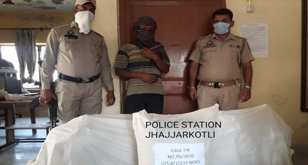 Police busted a gang of interstate drug smuggler, recovers 1430 kg of Poppy Straw (Bhukki) from Jhajjar kotli