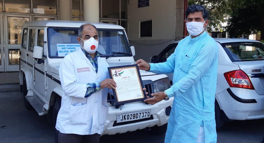 Jugal Kishore MP felicitated Doctors as Corona Warriors