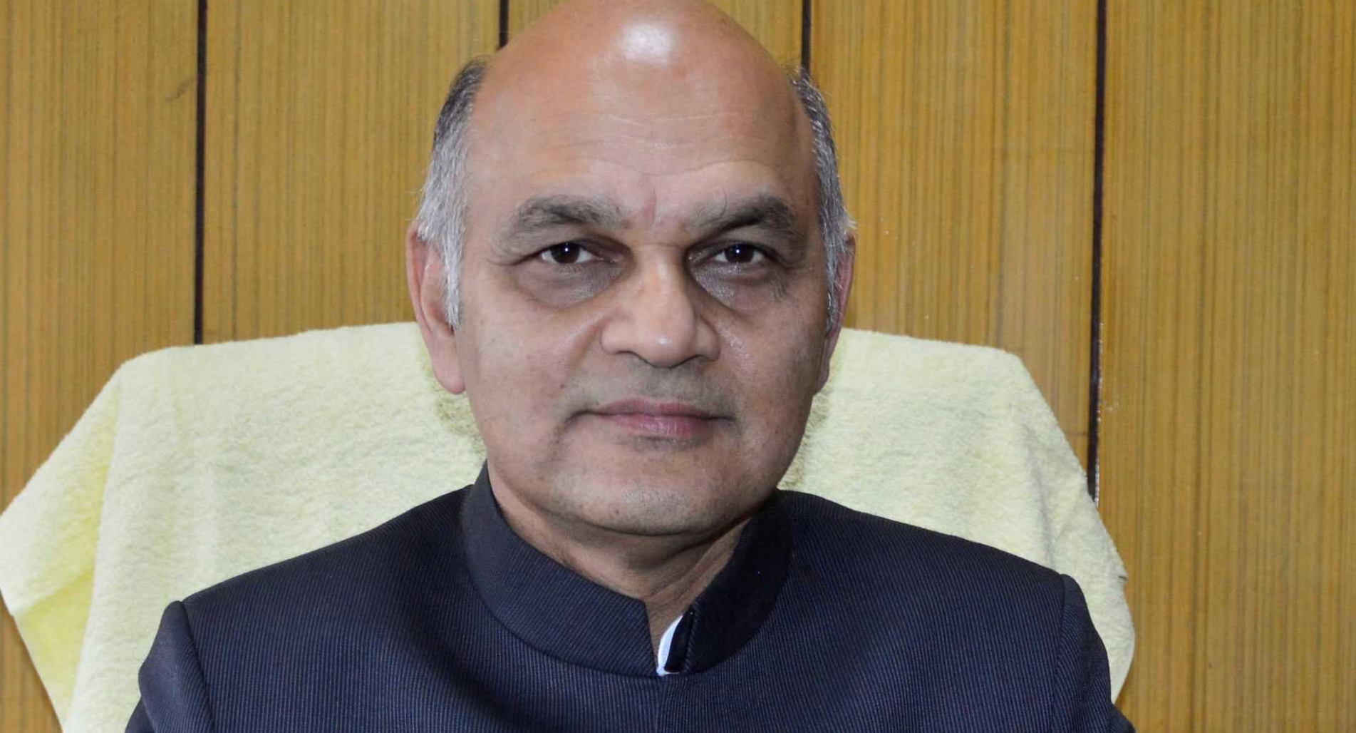Advisor Sharma takes review of Kashmir’s tourism sector