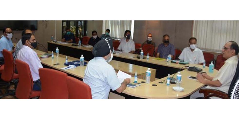 Kansal cautions against fake twitter accounts, says this can create confusion