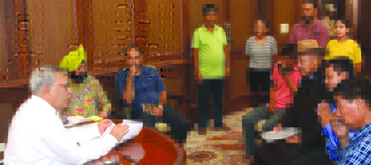 Public hearing: Advisor Khan meets 87 deputations at Jammu