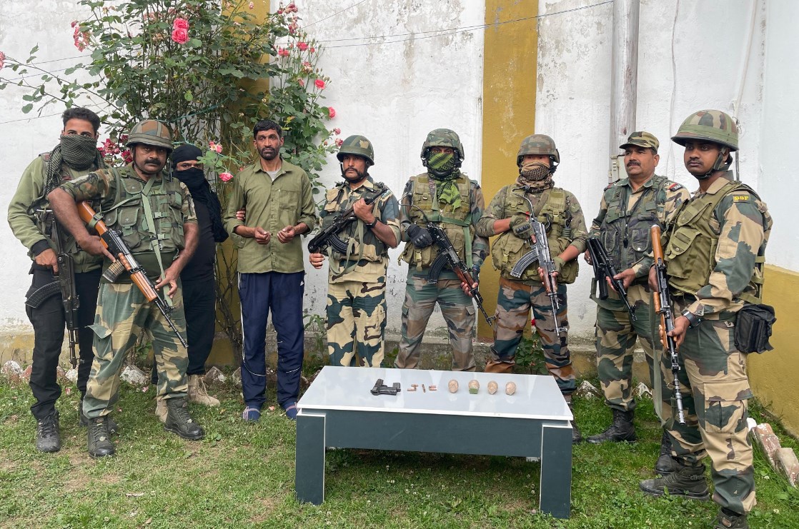 After attack in J&K, security forces apprehend aide to militants in Kupwara; recover grenades, IEDs