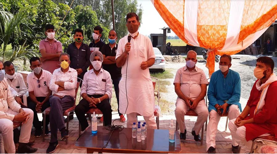 Jugal Kishore MP interact with Farmers in RS Pura,Bishnah and Suchetgarh Constituency