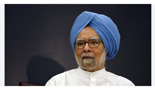 'Narendra Modi first PM to lower dignity of public discourse': Manmohan Singh