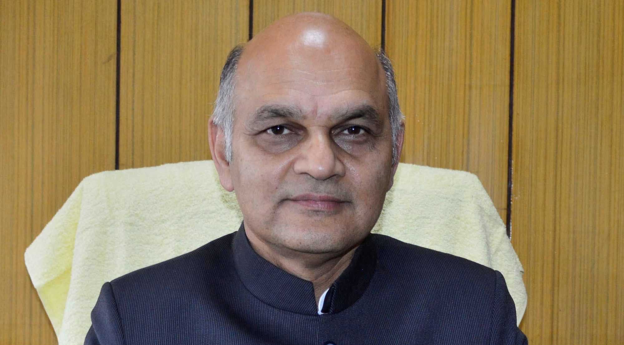 Advisor Sharma extends New Year greetings