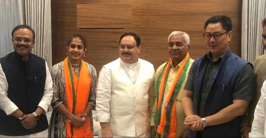 Haryana Police accepts Babita Phogat's resignation, wrestler likely to contest state elections from BJP ticket