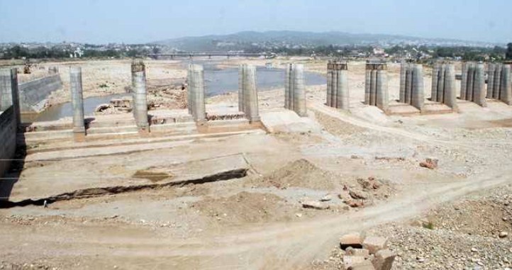 J-K Lt Governor GC Murmu reviews Jammu lake project, says administration will expedite works