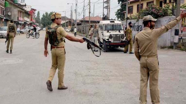 J&K: Lt Governor asks Police department for strict enforcement of restrictions in high active case load areas