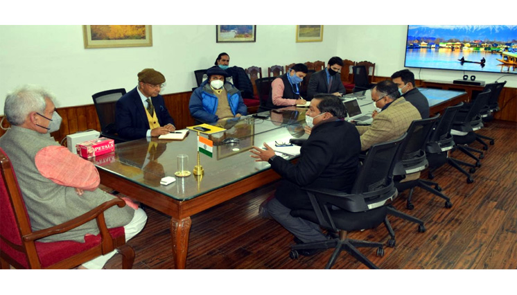 Lt Governor reviews Srinagar Smart City Project