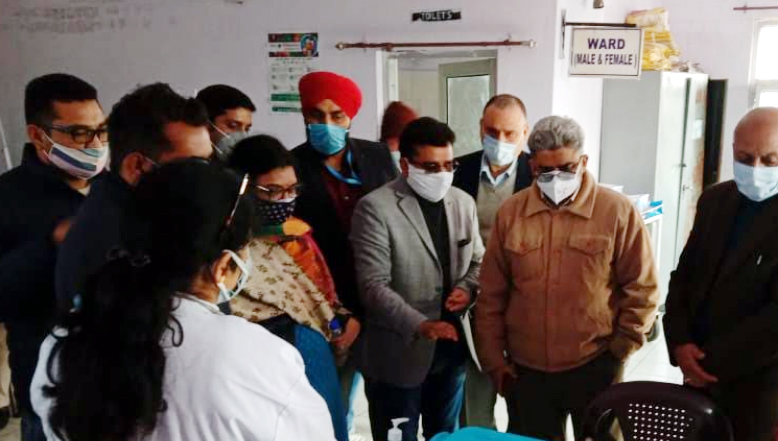 Dullo monitors dry-run of Covid 19 vaccination conducted in Jammu, Srinagar, Kulgam