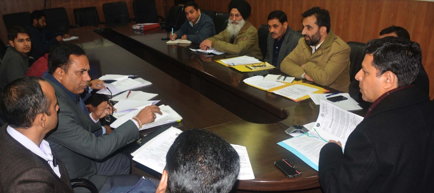 Div Com asks DCs to identify vulnerable points of roads in the districts