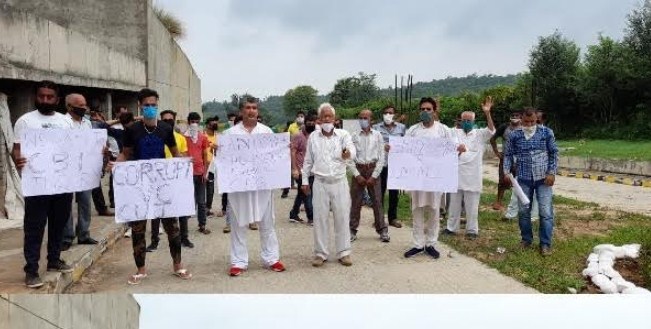 Foreign envoys meet local residents in J&K; internet restoration, peace discussed