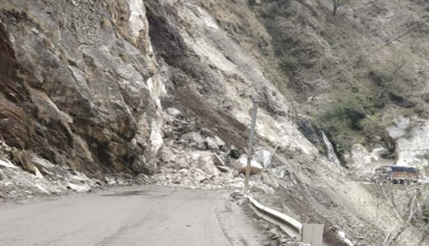 Jammu-Srinagar highway closed due to landslide