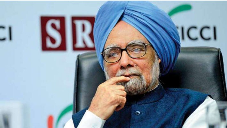 Don't think halting DA at this stage necessary: Manmohan Singh