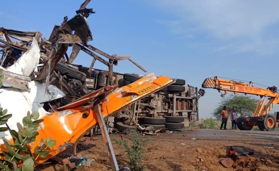Rajasthan: At least 10 dead, more than 20 injured in a bus-truck collision in Bikaner district
