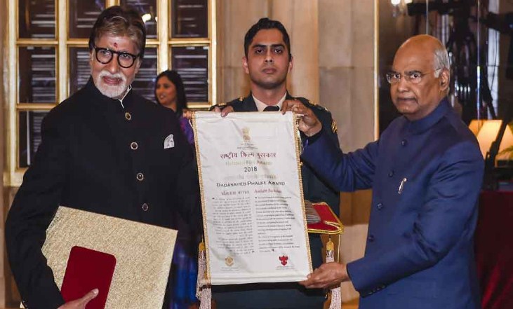 President honours Amitabh Bachchan with Dadasaheb Phalke Award