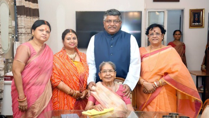Union minister Ravi Shankar Prasad's mother passes away