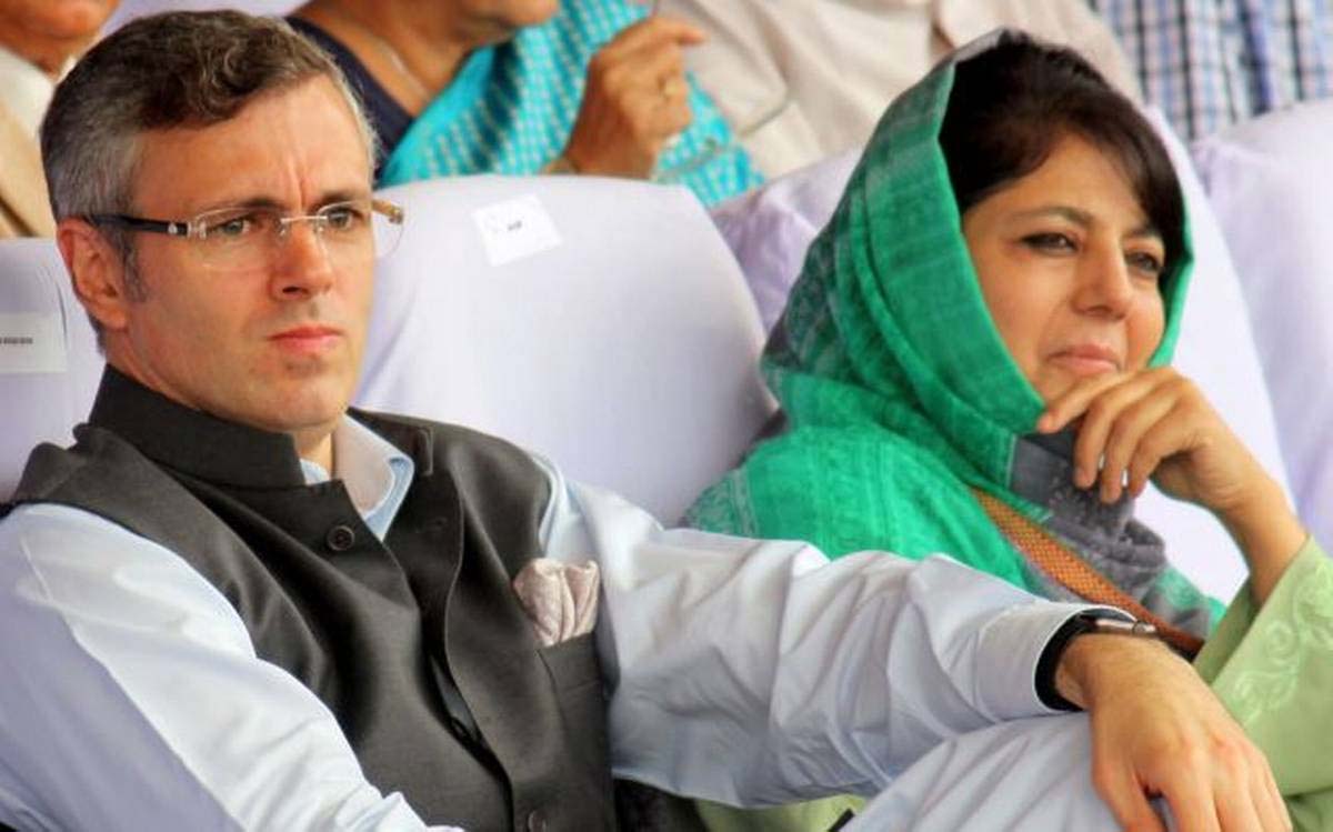 Tharoor slams Govt on Kashmir, laments on arrest of Abdullahs and Mehbooba