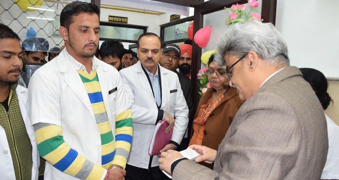 Atal Dulloo inspects patient care at CHC Bishnah, R S Pura