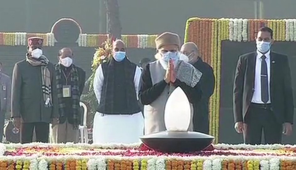 Vajpayee's efforts for making strong, prosperous India will be remembered forever: PM Modi