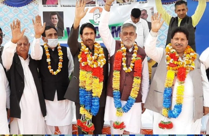 BJP increasing   burden of tax on public, govt policies putting common people into trouble: Mir 