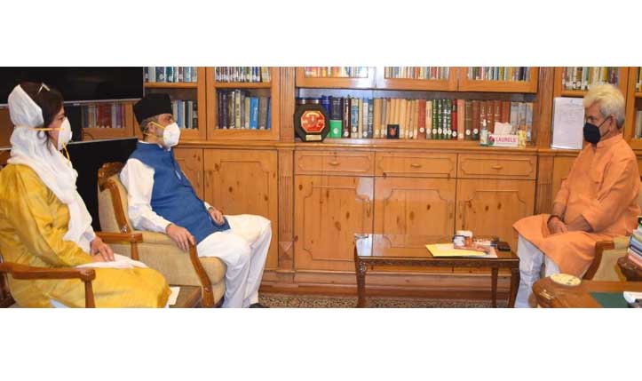 DDC Chairperson, former Deputy CM, former Secy JKAACL, President JKNPF, Political leader call on Lt Governor