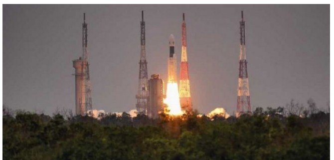 Lucknow girl to witness Chandrayaan-2 landing with PM