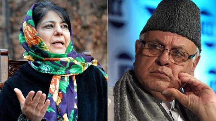 Mehbooba requests Farooq to call all party meeting to defend Article35-A