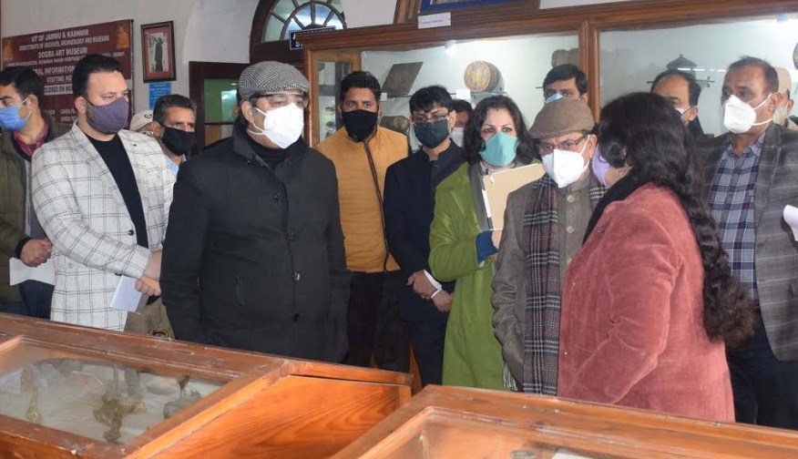 Advisor Baseer Khan visits Mubarak Mandi Heritage Complex