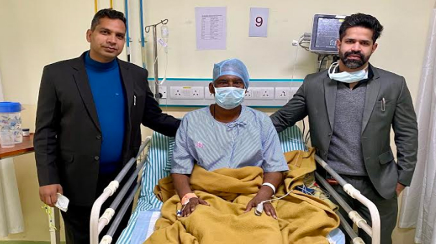 Superselective kidney artery surgery for bleeding complications performed by Dr. Nikhil Mahajan at Narayana Hospital 
