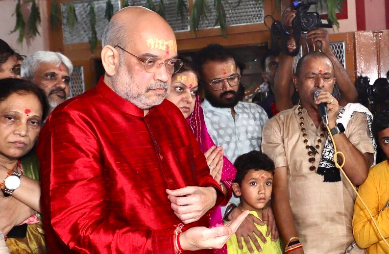 Amit Shah attends Navratri puja at Sharda temple in Kashmir